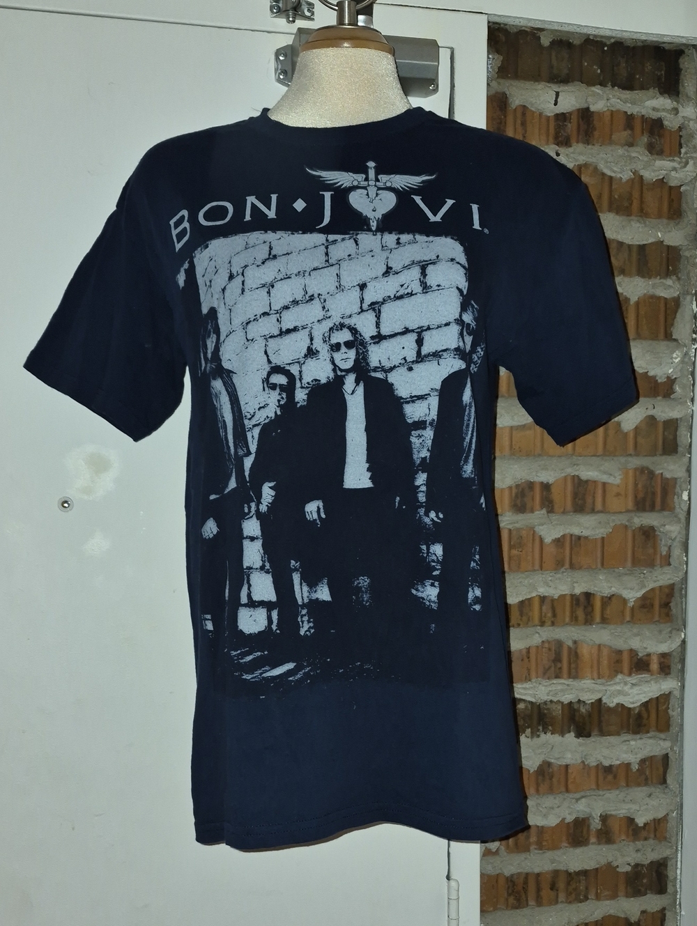 Bon Jovi Concert Tour Shirt 2011 Sz M Medium The World's Biggest Rock Roll Band